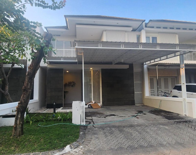 JUAL RUMAH ROYAL RESIDENCE ADDINGTON SIAP HUNI