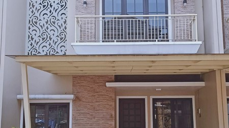 Rumah Full Furnished 2 Lantai di Green Cilangkap Indah Jakarta Timur