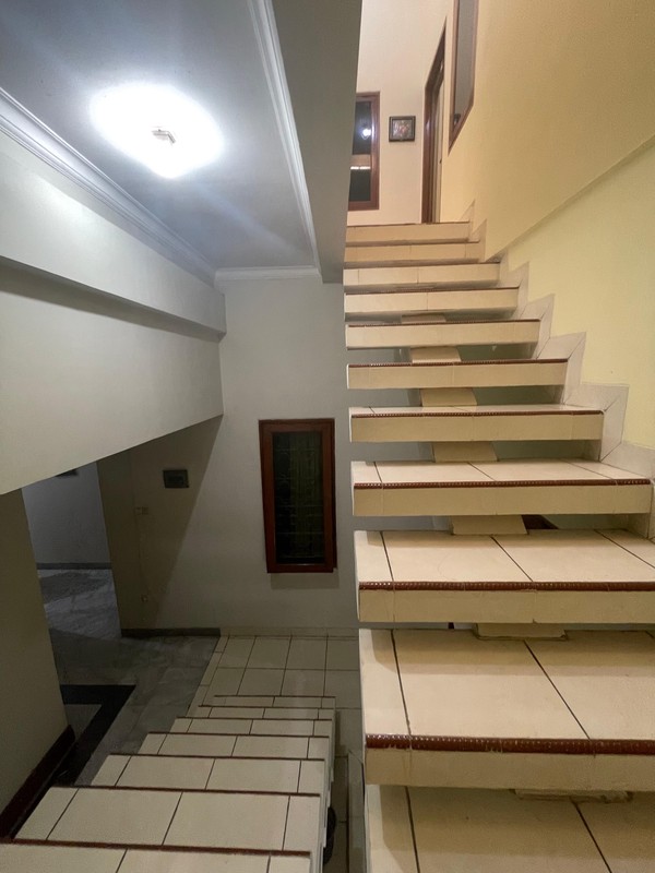 DIJUAL KOST EKSKLUSIF AREA SENOPATI JAKARTA SELATAN