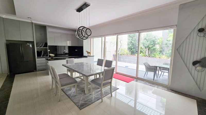 Rumah Baru Dekat Galaxy Mall Surabaya Timur, Puri Galaxy Bougenville Cove, MEWAH, SIAP HUNI