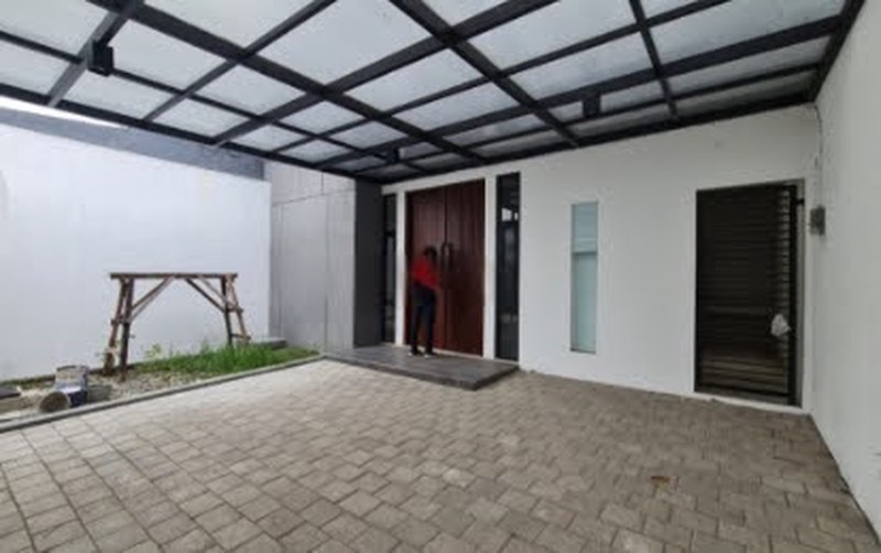 Dijual Cepat Rumah Baru Gress 2 Lantai Mewah  Pondok Tjandra Indah Nanas, Sidoarjo