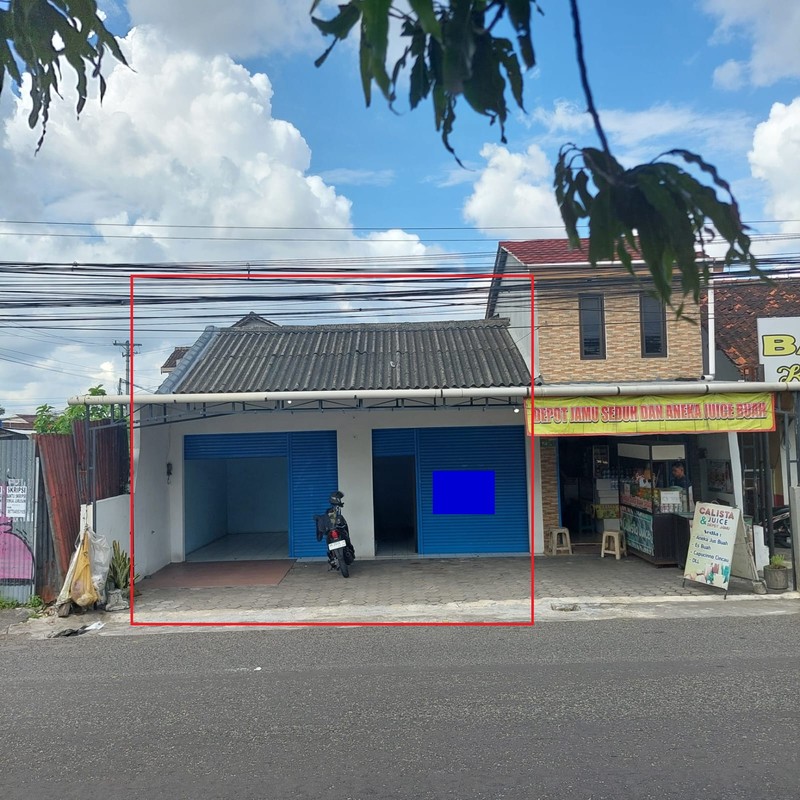 Disewakan 2 Ruko Gandeng Lokasi Strategis Dekat Transmart Maguwo - Depok Sleman 