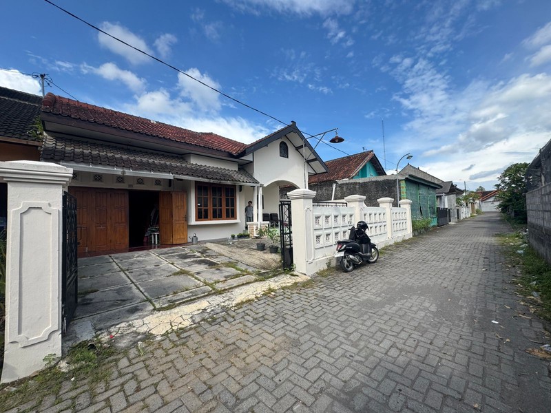 Dijual Rumah Strategis & Nyaman di Maguwoharjo - Depok Sleman 