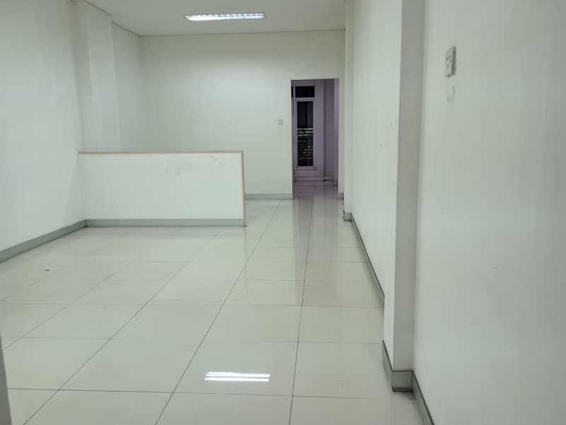 JUAL RUKO 3,5 LANTAI STRATEGIS JL JEMURSARI