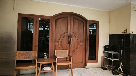 Rumah di Jl. Ciomas , Kebayoran Baru ada Kost2an aktif 12 Kamar