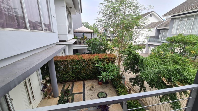 Rumah 2 Lantai Semi Furnsihed Siap Huni dengan Hunian Nyaman dan Asri @Bintaro Sektor 7