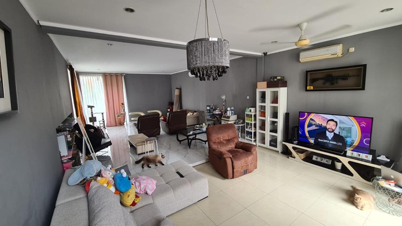 Rumah 2 Lantai Semi Furnsihed Siap Huni dengan Hunian Nyaman dan Asri @Bintaro Sektor 7