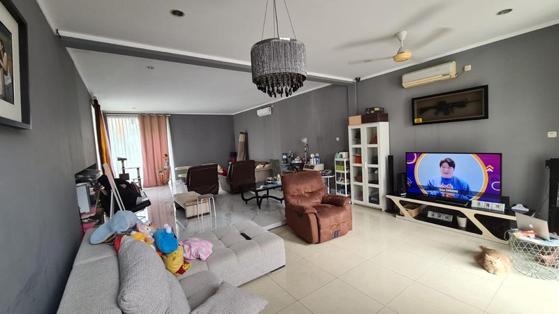 Rumah 2 Lantai Semi Furnsihed Siap Huni dengan Hunian Nyaman dan Asri @Bintaro Sektor 7