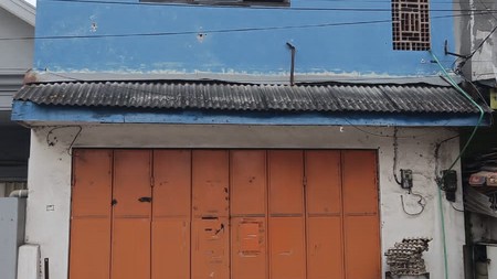 Disewakan Ruko 2 lantai di Raya Jambangan Surabaya