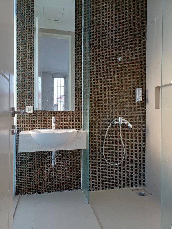 JUAL SEWA RUMAH PAKUWON INDAH SURABAYA