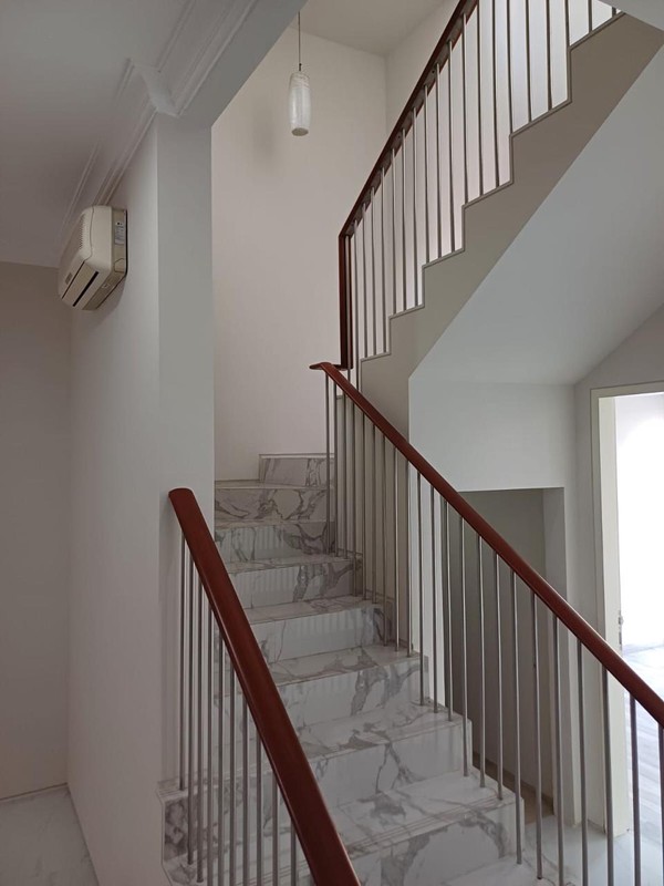 JUAL SEWA RUMAH PAKUWON INDAH SURABAYA