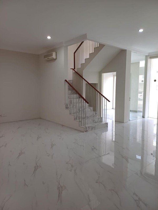 JUAL SEWA RUMAH PAKUWON INDAH SURABAYA