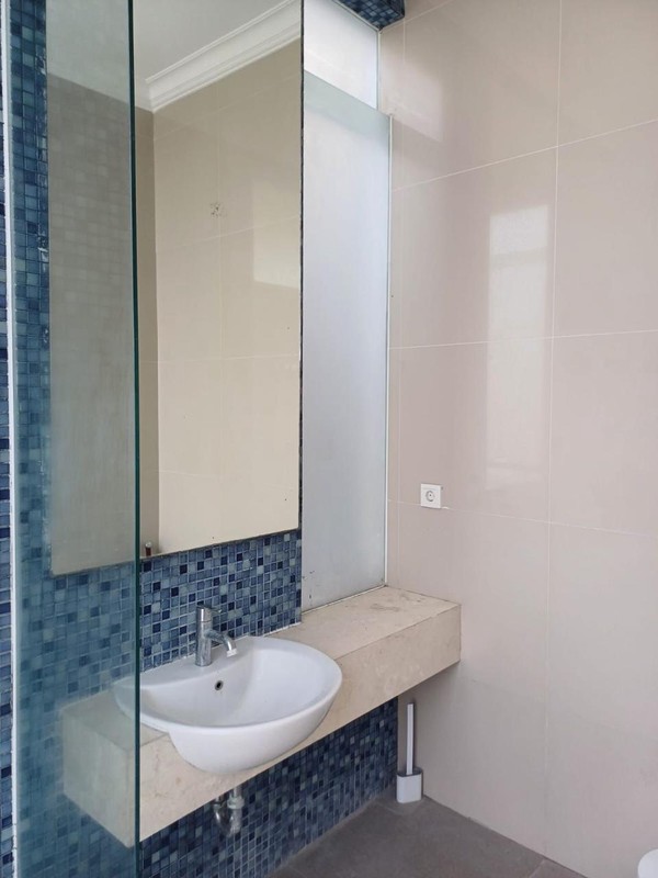 JUAL SEWA RUMAH PAKUWON INDAH SURABAYA