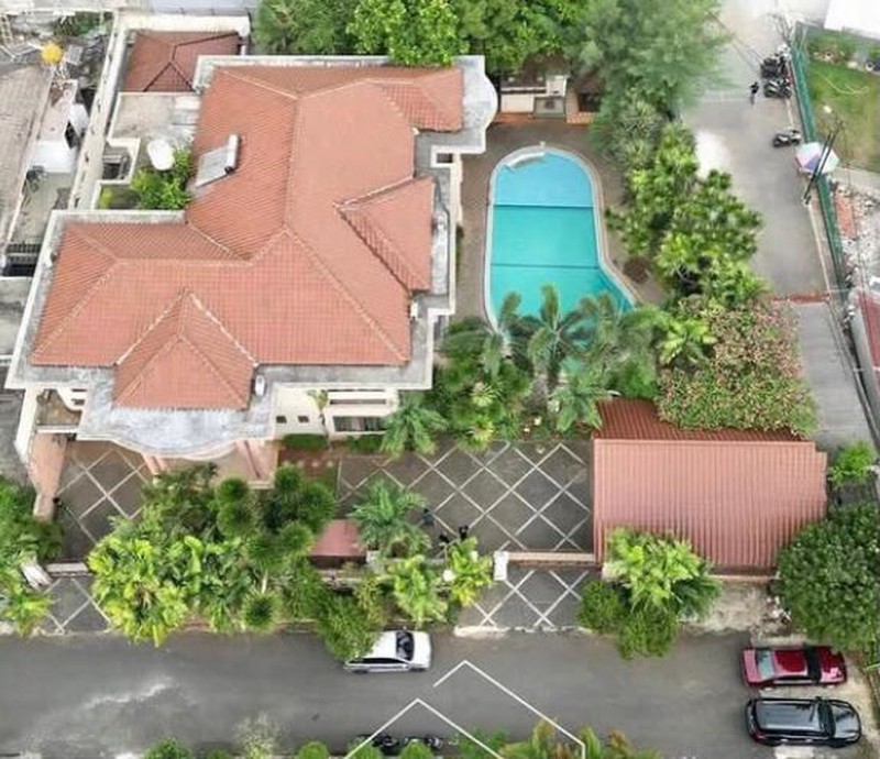 Timeless luxury house di Permata Hijau - One Gated System