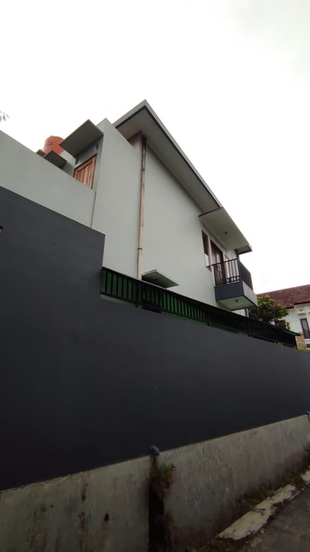 Dijual Rumah 2 Lantai di Lokasi Strategis Banteng (Jakal KM 7) Sinduharjo, Ngaglik Sleman