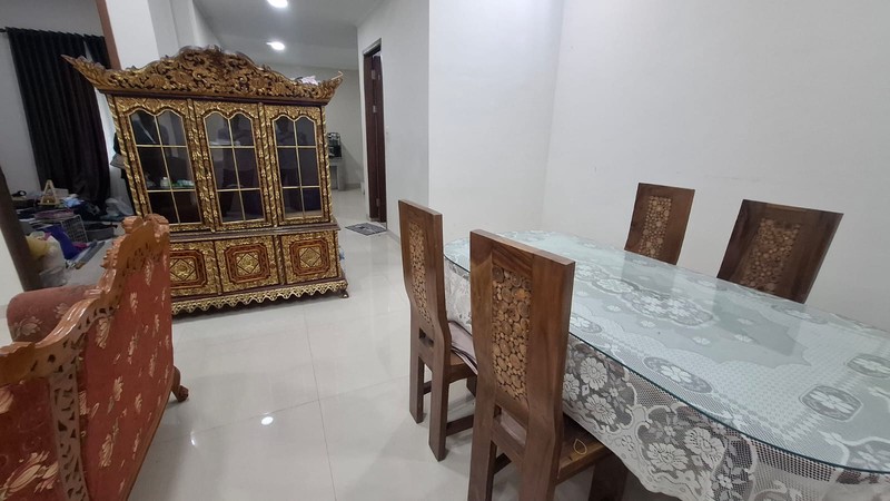Rumah Baru Direnovasi di Jalan Besar di Condet Disewa/ Dijual Cepat