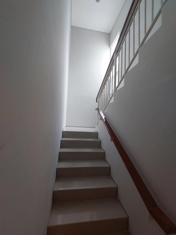 JUAL SEWA RUMAH NORTHWEST HILL SBY BARAT