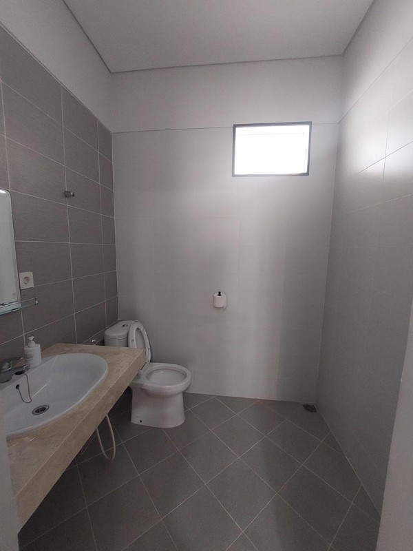 JUAL RUMAH ROYAL RESIDENCE CANAL PARK KAWASAN ELIT