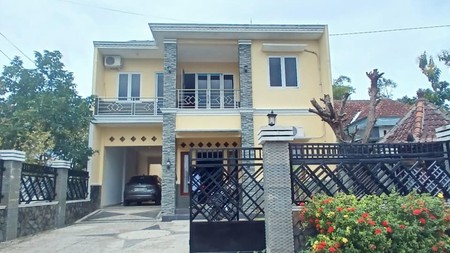 Disewakan Rumah Mewah 2 Lantai Full Furnished di Cepokojajar, Piyungan, Bantul Lingkungan Asri & Nyaman