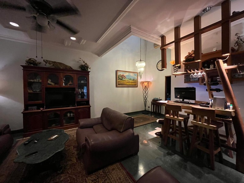 Dijual Rumah Siap Huni di Villa Taman Gapura Citraland Depan Dekat Gwalk