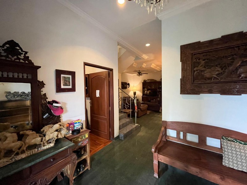 Dijual Rumah Siap Huni di Villa Taman Gapura Citraland Depan Dekat Gwalk