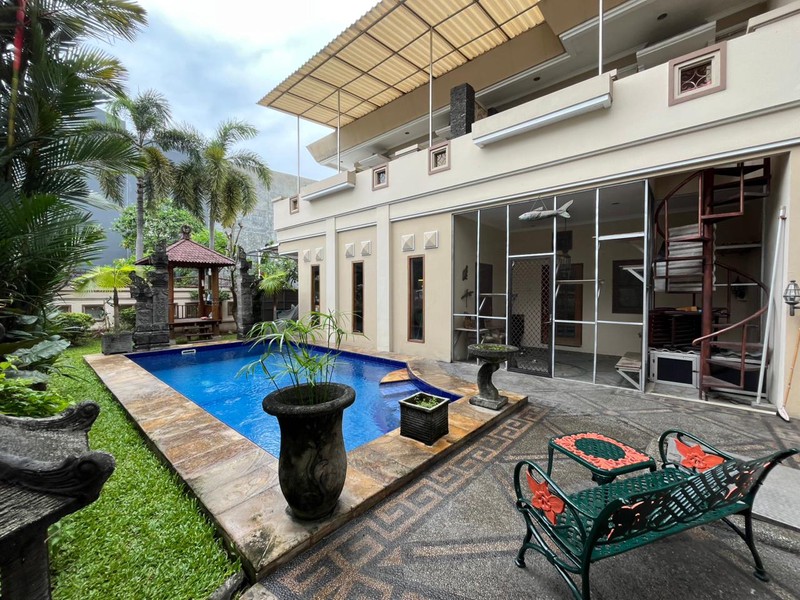 Dijual Rumah Siap Huni di Villa Taman Gapura Citraland Depan Dekat Gwalk