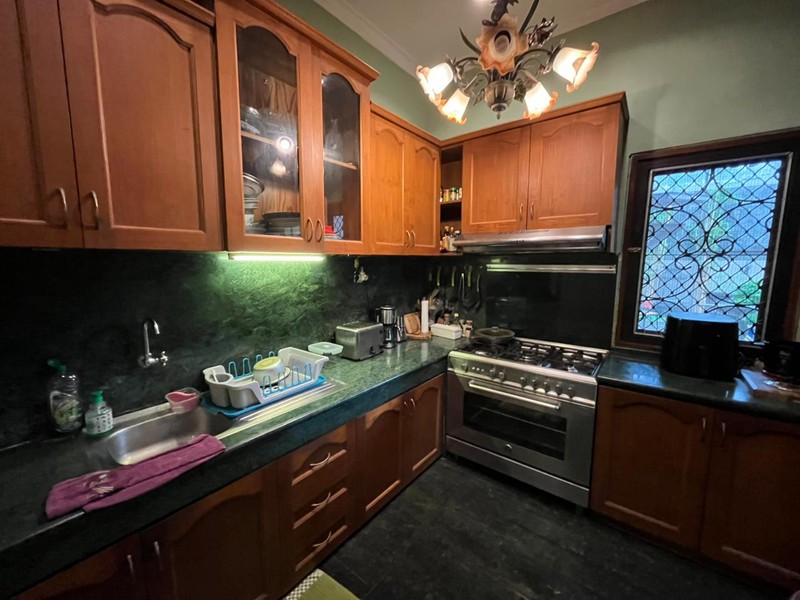 Dijual Rumah Siap Huni di Villa Taman Gapura Citraland Depan Dekat Gwalk