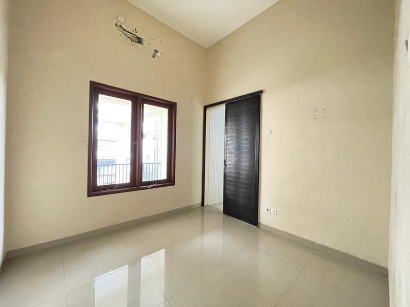 Cinere mega cinere luas 162 rumah 1 lantai komplek dekat pintu tol brigif