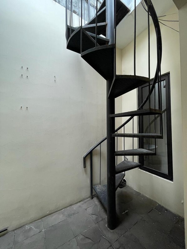 Cinere mega cinere luas 162 rumah 1 lantai komplek dekat pintu tol brigif