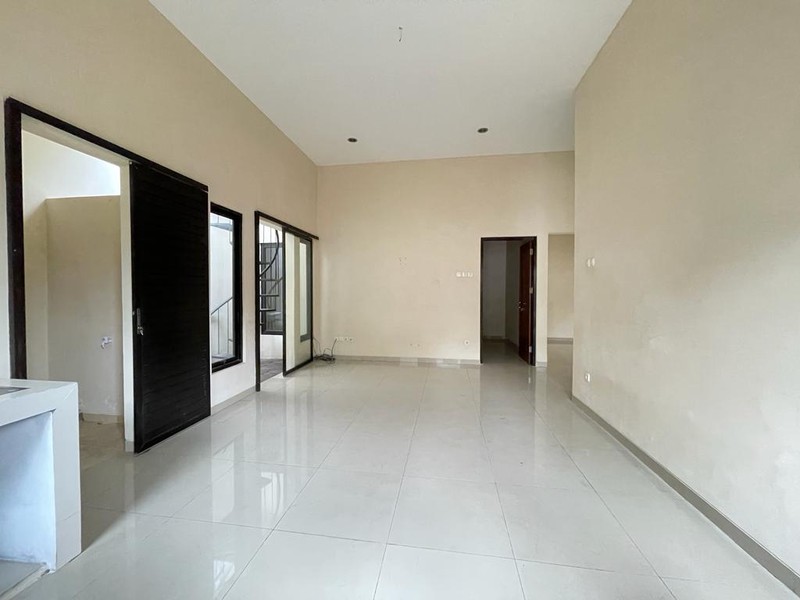 Cinere mega cinere luas 162 rumah 1 lantai komplek dekat pintu tol brigif