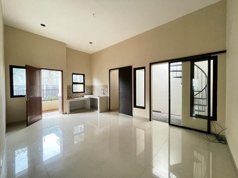 Cinere mega cinere luas 162 rumah 1 lantai komplek dekat pintu tol brigif