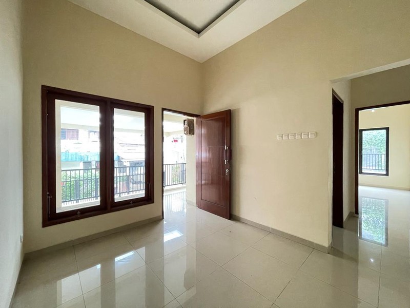 Cinere mega cinere luas 162 rumah 1 lantai komplek dekat pintu tol brigif