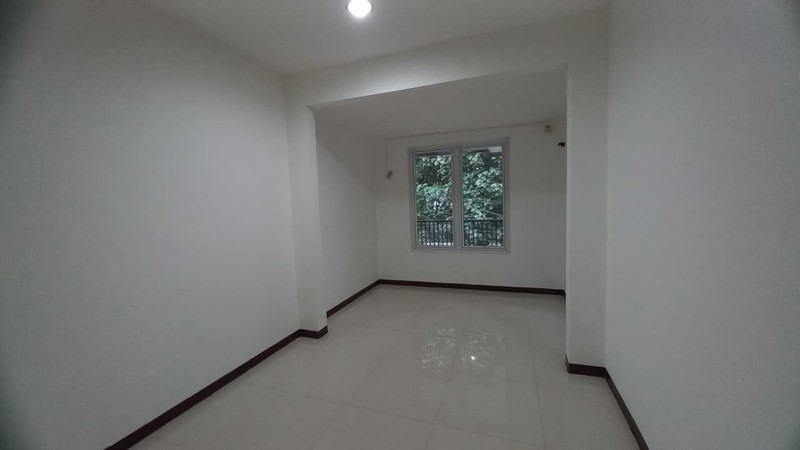 Rumah Disewakan 5 KT di Tebet Jaksel - Akses Jalan 2 Mobil