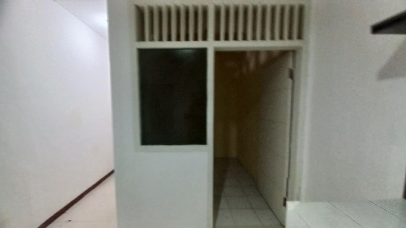 Rumah Disewakan 5 KT di Tebet Jaksel - Akses Jalan 2 Mobil