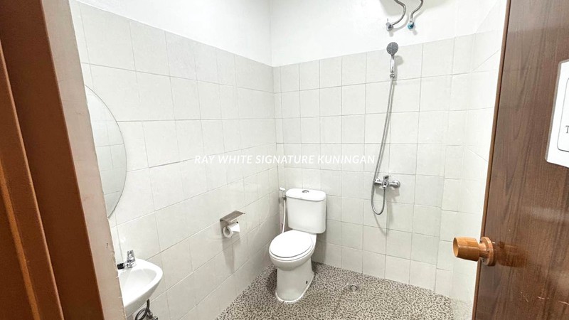 Ruko Gandeng di Cideng Cocok Untuk Lokasi Usaha