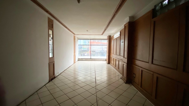 Ruko 2,5 Lantai Lokasi dekat MT. Haryono Residence di Otista Raya Jatinegara Jaktim