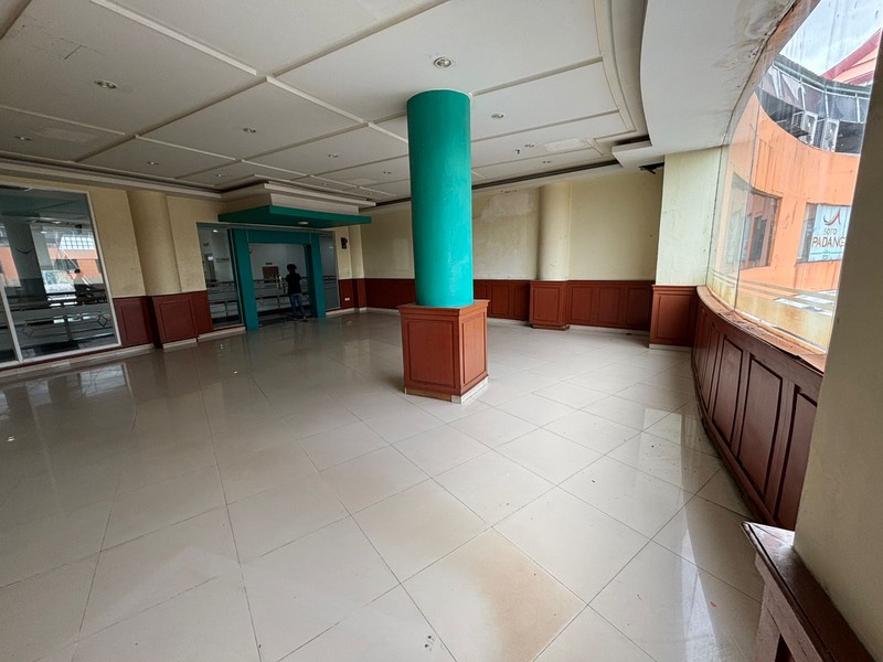 Komersial Space dengan fasilitas lengkap cocok untuk Usaha atau Kantor di Rest Area Cibubur KM 10A