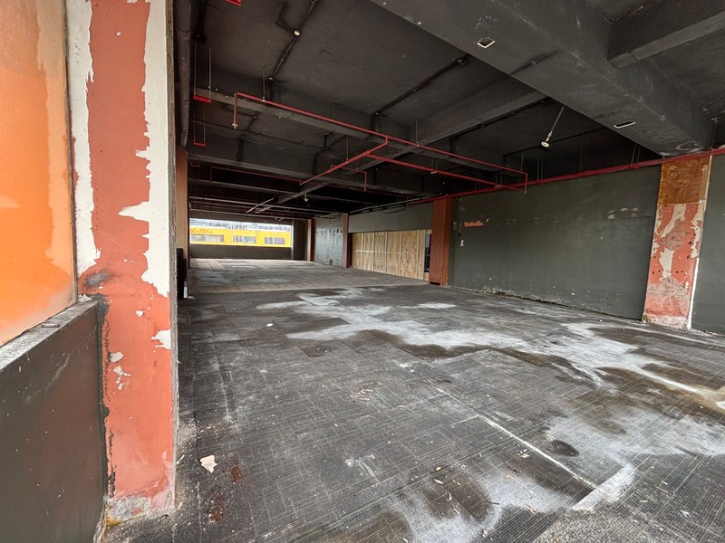 Komersial Space dengan fasilitas lengkap cocok untuk Usaha atau Kantor di Rest Area Cibubur KM 10A