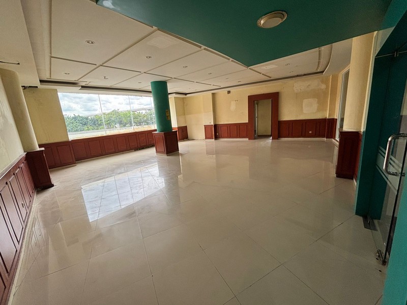 Komersial Space dengan fasilitas lengkap cocok untuk Usaha atau Kantor di Rest Area Cibubur KM 10A