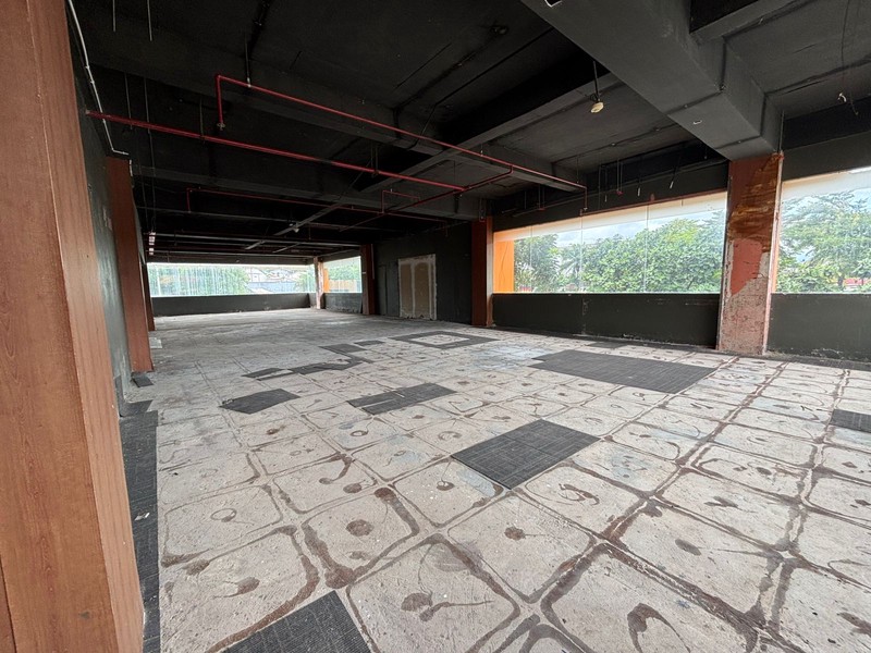 Komersial Space dengan fasilitas lengkap cocok untuk Usaha atau Kantor di Rest Area Cibubur KM 10A