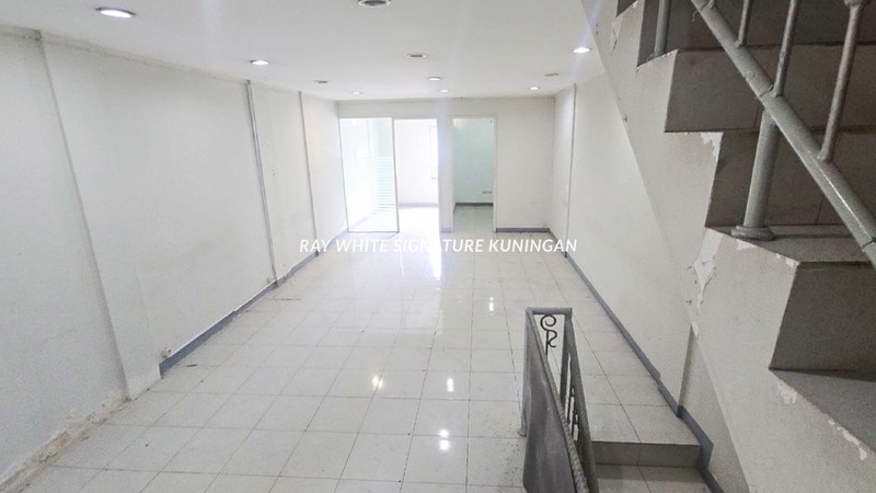 Ruko 4,5 Lantai Lokasi Prime di Jalan Utama Mampang Prapatan