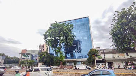 Dijual Office Building Baru 8,5 Lantai di Area Warung Buncit, Jakarta Selatan