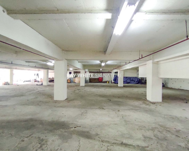 Dijual Office Building Baru 8,5 Lantai di Area Warung Buncit, Jakarta Selatan