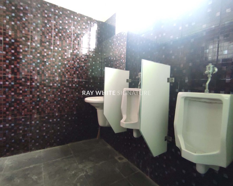 Dijual Office Building Baru 8,5 Lantai di Area Warung Buncit, Jakarta Selatan