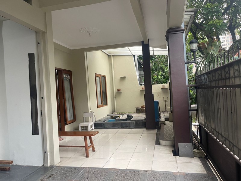 Rumah Keluarga Lokasi Strategis di Sanggar Hurip