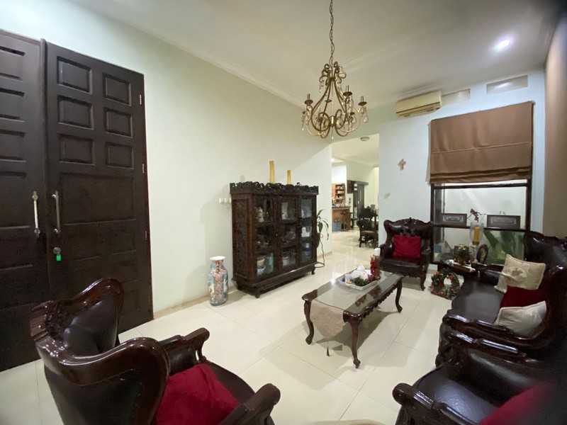 Rumah Hitung Tanah Area Cipete