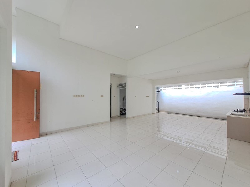 Rumah di CitraGran Cibubur dekat Tol, Raffles Hills, Kota Wisata