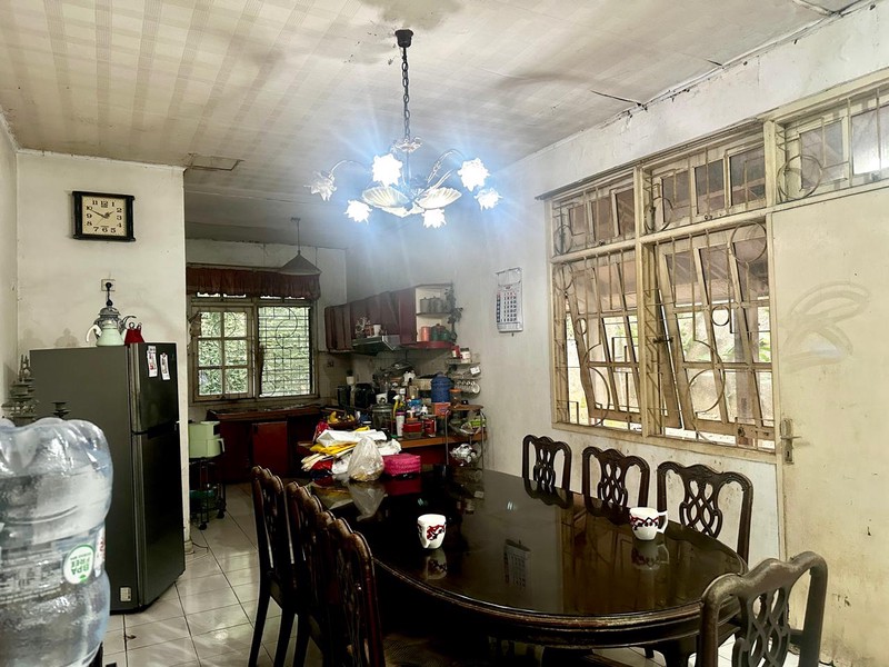 Dijual Cepat Rumah Hoek LT 540 m2, Dekat Tol & MRT Lebak Bulus