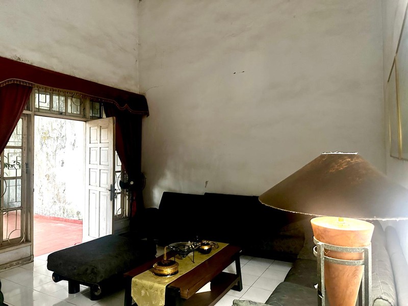 Dijual Cepat Rumah Hoek LT 540 m2, Dekat Tol & MRT Lebak Bulus