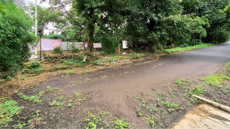 Rumah Mewah Strategis di Adiaksa, Lebak Bulus Jakarta Selatan - Kolam Renang, Akses Tol & MRT!